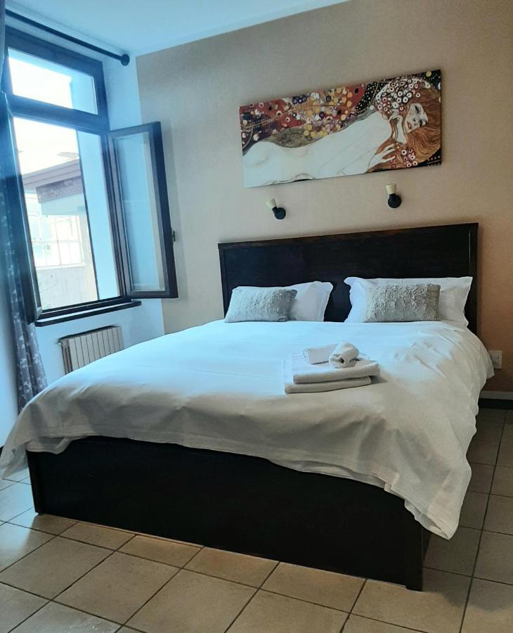 Camere Porto Vecchio Con Parcheggio A Pochi Passi Dal Castello Malcesine Eksteriør bilde