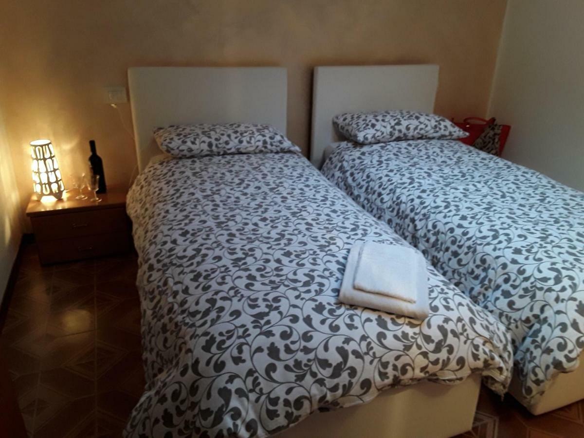 Camere Porto Vecchio Con Parcheggio A Pochi Passi Dal Castello Malcesine Eksteriør bilde